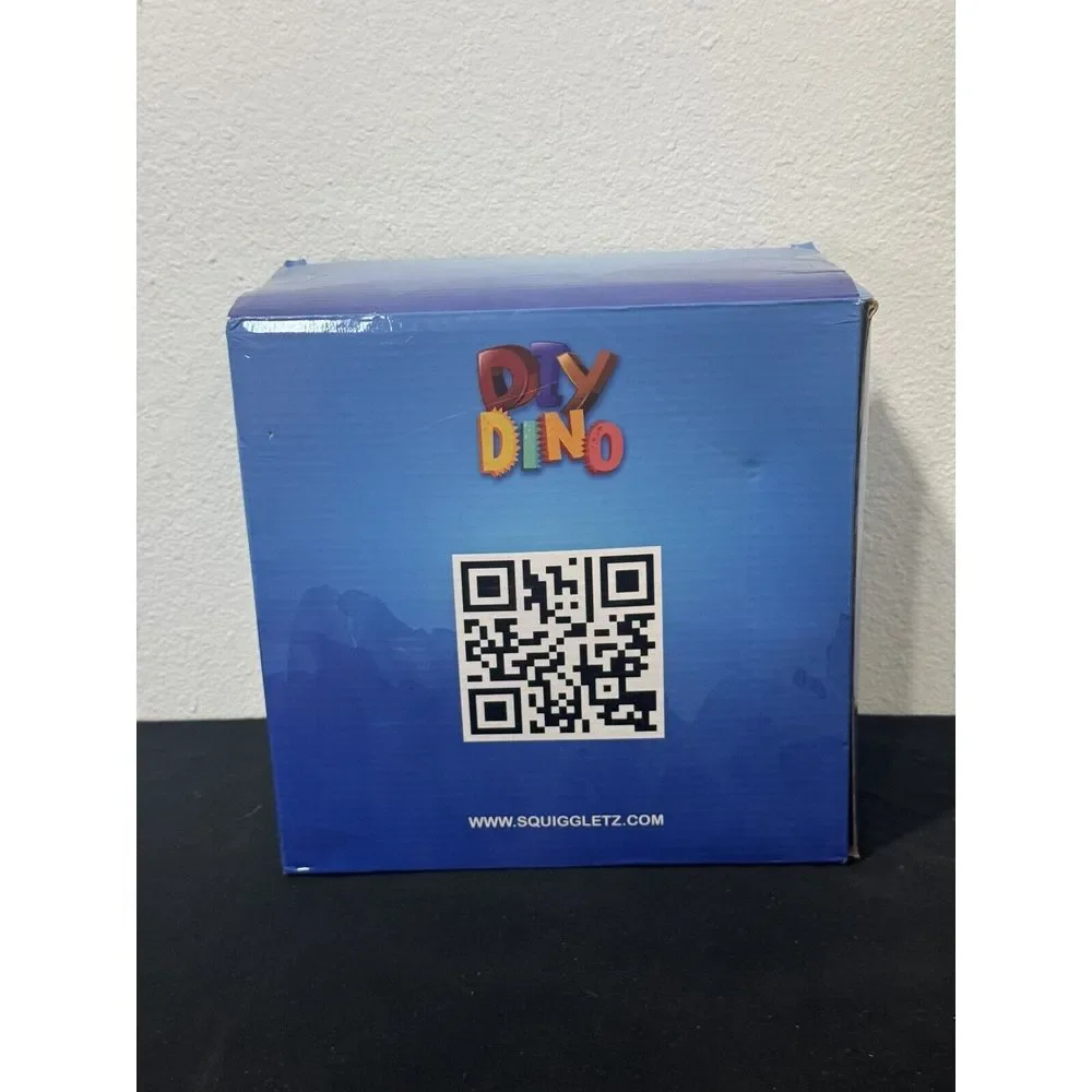 Squiggletz Pomkinz Glow in the Dark STEAM Do-It-Yourself DIY‎ Dino Dinosaur NIB
